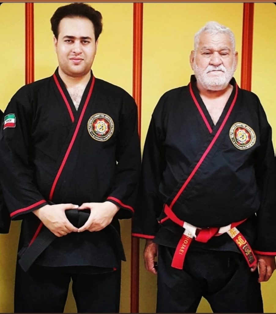 مربی دفاع شخصی اقای بابک کچوئی جناب استاد حیدر علی شجاعی می باشد